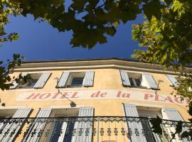 Bar Hotel de la Place，位于Mézel的酒店