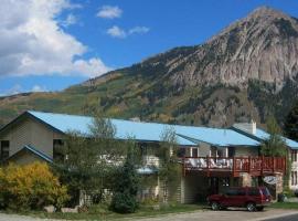 克里斯蒂安娜山林小屋，位于克雷斯特德比特的酒店