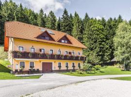 Apartments Planina pod Sumikom，位于Planina pod SumnikomČrno Jezero附近的酒店