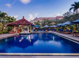 Kuta Puri Bungalows, Villas and Resort，位于库塔硬石餐厅附近的酒店