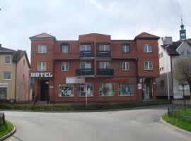 Hotel Krokus，位于卡缅纳古拉的酒店
