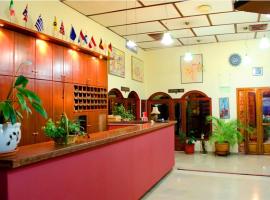 Hotel Oscar，位于伊古迈尼察的酒店