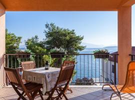 Apartments Ksenija，位于斯托莫斯卡的酒店