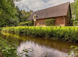 Bed & Breakfast aan de Beek，位于阿尔森的酒店