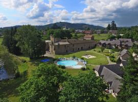 VVF Château sur la Vienne Lac de Vassivière，位于Nedde的酒店