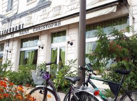 Le Saint Christophe，位于卢瓦尔河畔科讷库尔的酒店