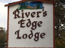 River's Edge Lodge，位于莱文沃思的滑雪度假村