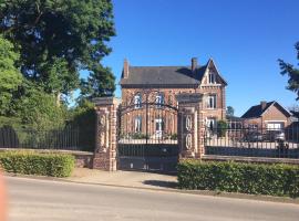 L'hostellerie du chateau，位于Mesnil-Saint-Nicaise的酒店