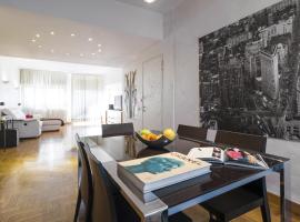 FieraMilano 3BR Apartment，位于米兰的酒店