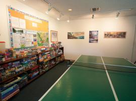 Colorado River Camping Resort Wheelchair Accessible Cabin 4，位于哥伦布的酒店