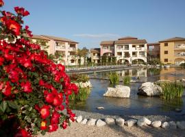 Hapimag Resort Scerne di Pineto，位于Scerne的公寓式酒店