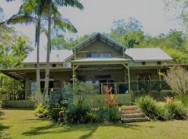 木兰度假屋，位于Cooroy努萨植物园附近的酒店