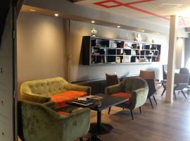 红色伯爵酒店，位于托农莱班的酒店