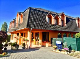 Hotel Senica, Garni，位于塞尼察的酒店