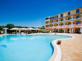 Hotel Lido degli Spagnoli Wellness & Spa，位于斯库索港的豪华型酒店