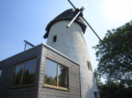 Windmill in Horebeke with Panoramic Views，位于Sint-Kornelis-Horebeke的酒店