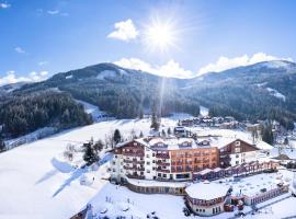 克尔克海莫霍夫高级酒店，位于巴德小基希海姆的酒店