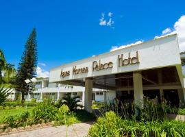 Aguas Mornas Palace Hotel，位于圣阿马鲁-达因佩拉特里斯的酒店