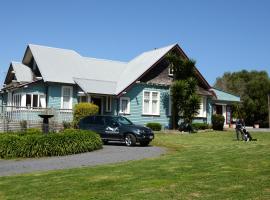 Connemara Country Lodge，位于Awhitu曼努考海德灯塔附近的酒店