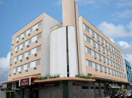 Antico Plaza Hotel，位于陶巴特的酒店