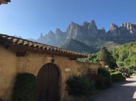 Montserrat La Calsina，位于莫尼斯特罗尔蒙特塞拉特修道院附近的酒店