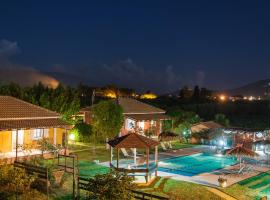 Augoustinos Villa，位于扎金索斯镇桑特水上游乐村附近的酒店