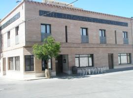 罗斯蒙特热斯酒店，位于Noblejas的酒店