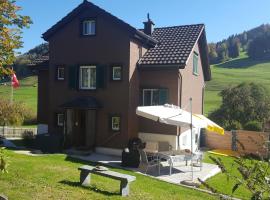 Ferienwohnung Eisenring in idyllischer Umgebung，位于Gähwil的酒店