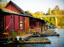 桂河木筏精品度假村酒店，位于塞友的度假村