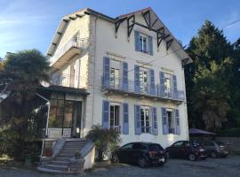 Hôtel Montilleul - Villa Primrose，位于波城的酒店