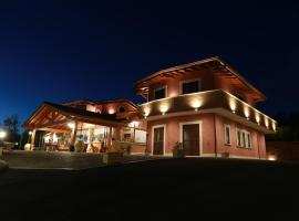 Agriturismo ciociaro " il colle " HOTEL RISTORANTE，位于切普拉诺的酒店