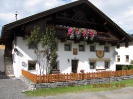 Bauernhaus Auer，位于朗根费尔德的带停车场的酒店