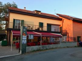 Albergo San Giovanni，位于萨塞洛的酒店