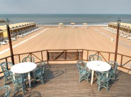 Manantiales Club de Mar，位于马德普拉塔的酒店