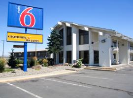 Motel 6-Madras, OR，位于马德拉斯的酒店