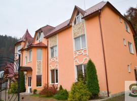 U Kvasu Hotel，位于Kelechin的酒店