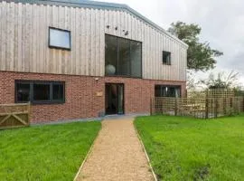 Oak & Hazel, Heath Row Barn