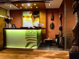 菲伊德米斯泰克非洲酒店
