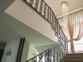 Dois Vizinhos Palace Hotel，位于Dois Vizinhos的酒店