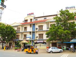Hotel Suriyapriya，位于Cuddalore的酒店