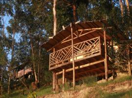 Amasiko Homestay Lake Bunyonyi，位于卡巴莱的酒店