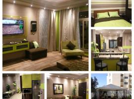 Luxury Mamoura Alexandria Apartment，位于亚历山大玛莫拉海滩附近的酒店