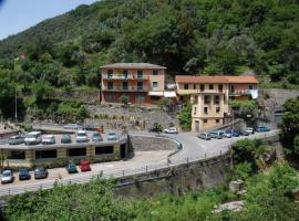 Lagoscuro，位于Molino Nuovo的酒店