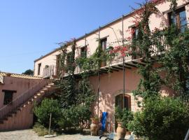 卡萨塔巴拉尼农家乐，位于Collesano的家庭/亲子酒店