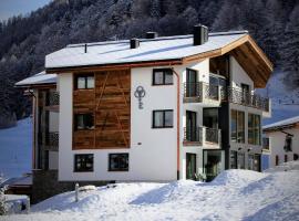 Engadin Lodge PREMIUM & PRIVATE，位于萨姆瑙恩的酒店