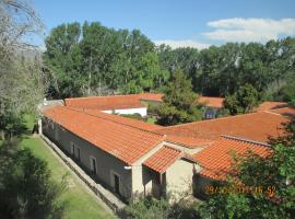 Senderos Del Monasterio，位于San Esteban的酒店