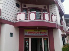 Hotel Bungalau Indah，位于Padangpanjang的酒店