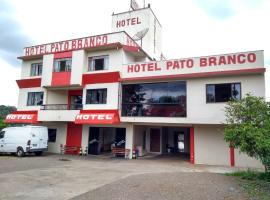 Hotel Pato Branco，位于帕图布兰库的酒店