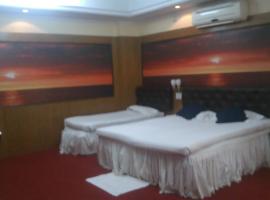 Hotel Seabird International，位于Phalta的酒店