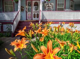 Holden House 1902 Bed & Breakfast Inn，位于科罗拉多斯普林斯U.S. Olympic & Paralympic Museum附近的酒店